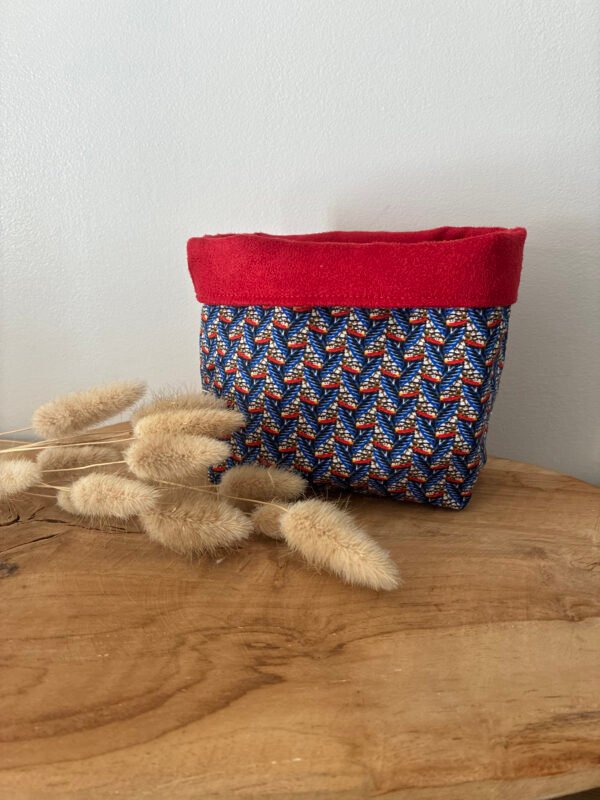 Panière et lingettes