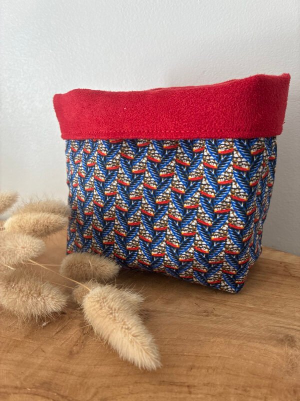 Panière et lingettes