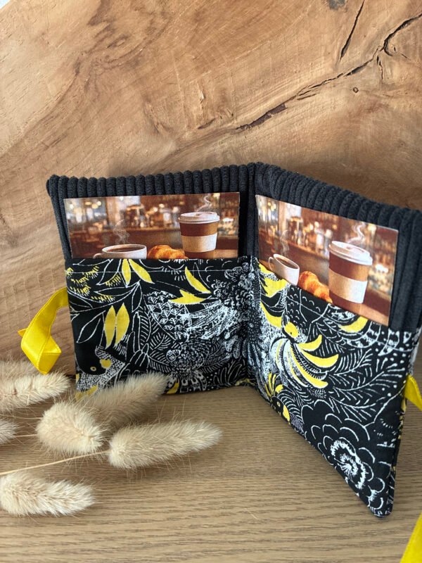 20260315_154108313_iOS Mini Pochette Panoplie