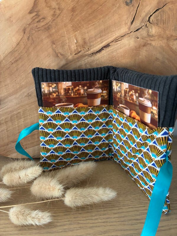 20260315_154309005_iOS Mini Pochette Panoplie