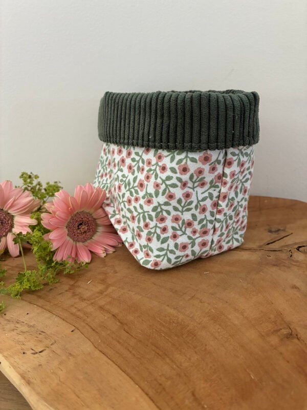 Panière et lingettes
