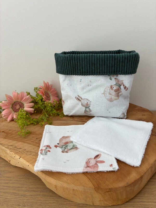 Panière et lingettes