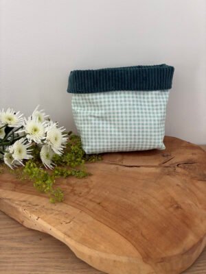 Panière et lingettes